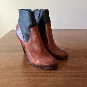 Frye Tessa Zip Svlos Redwood Vintage Oiled Leather Short Boot